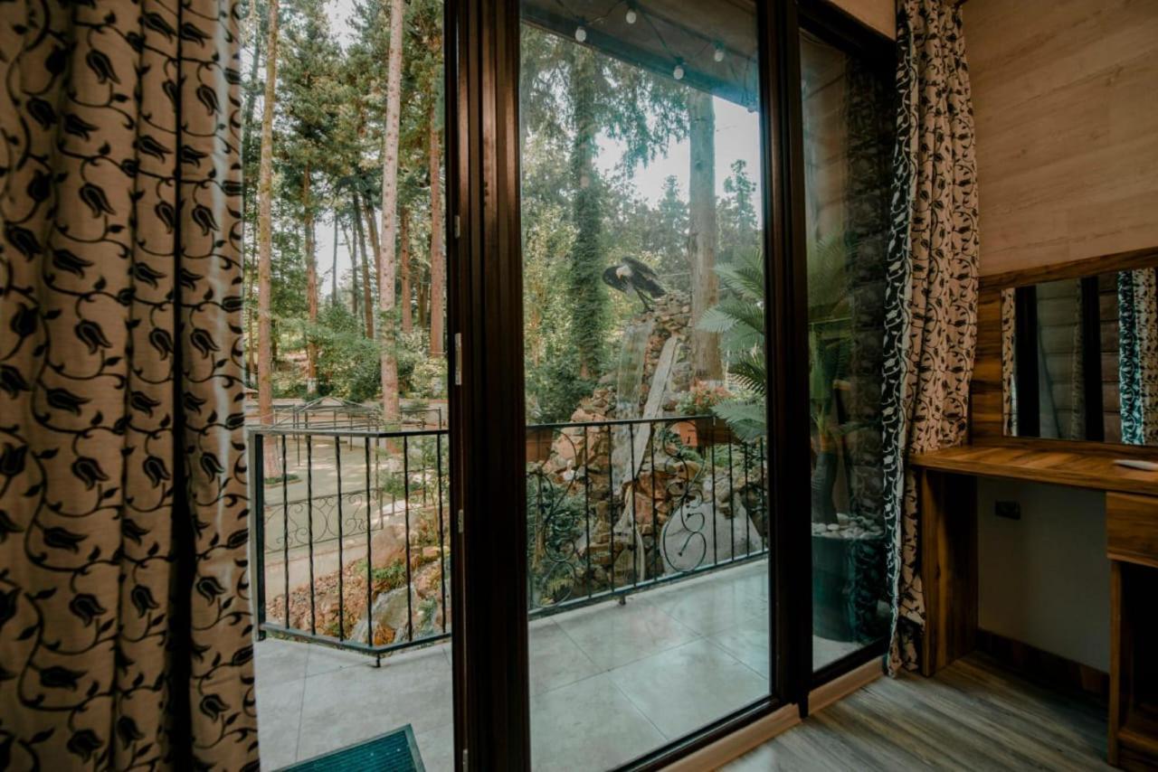 Hulus Hotel Makhinjauri Dış mekan fotoğraf