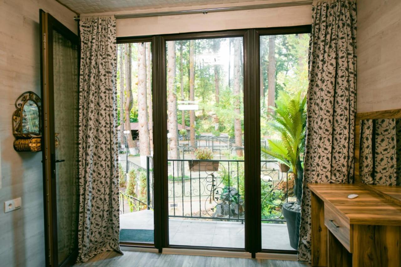 Hulus Hotel Makhinjauri Dış mekan fotoğraf