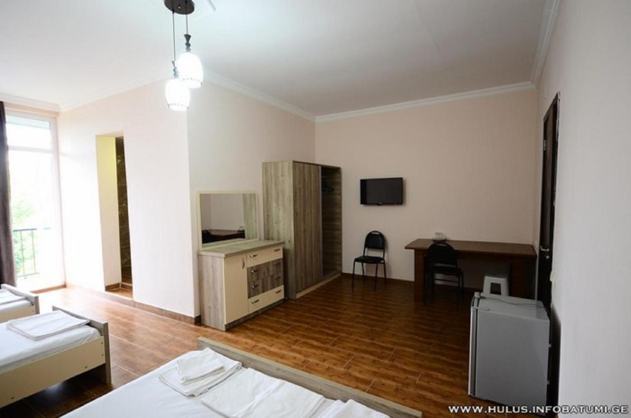Hulus Hotel Makhinjauri Dış mekan fotoğraf