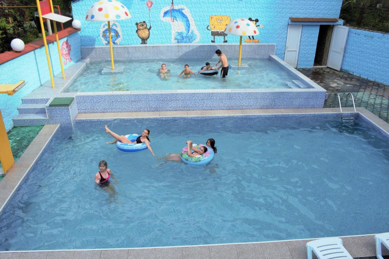 Hulus Hotel Makhinjauri Dış mekan fotoğraf