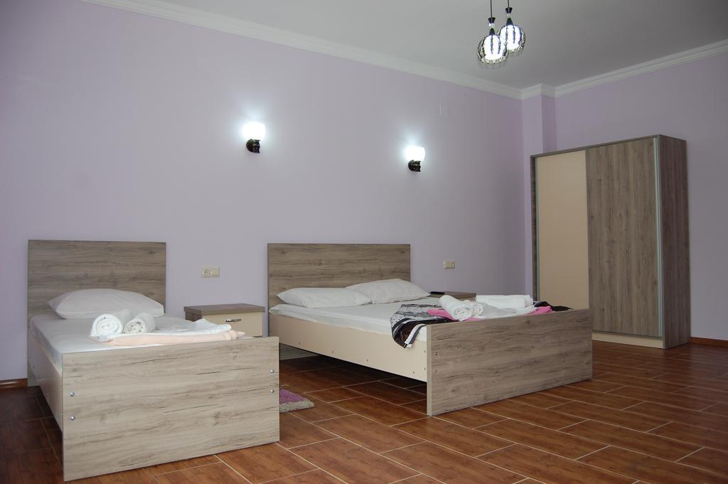 Hulus Hotel Makhinjauri Dış mekan fotoğraf