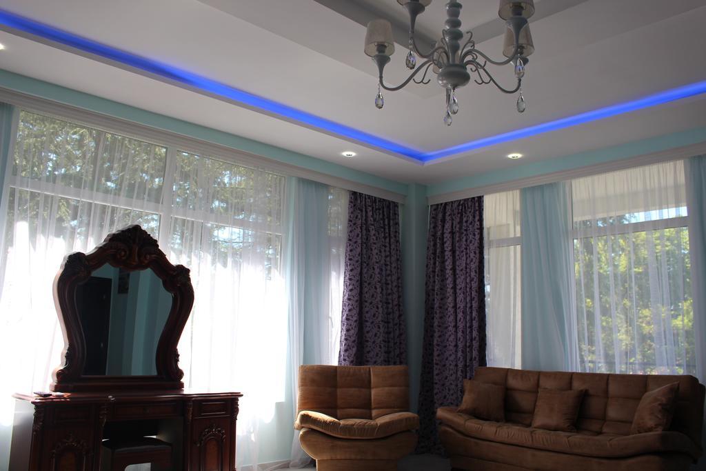 Hulus Hotel Makhinjauri Dış mekan fotoğraf